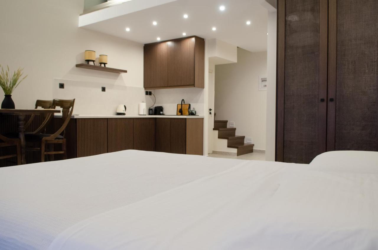 Leone Suites Návpaktos Eksteriør bilde